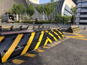 Bloqueador de carreteras automático de alta calidad, torniquete de tráfico de seguridad hidráulica, característica de seguridad - Product Image 5