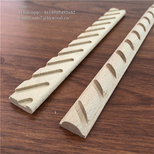 Elementos decorativos en relieve de perfil uniforme que se emplean para embellecer los muebles. - Product Image 2