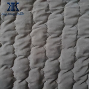 Telas acolchadas impermeables suaves y duraderas <span class=keywords><strong>de</strong></span> alta calidad/tela acolchada con memoria <span class=keywords><strong>de</strong></span> poliéster <span class=keywords><strong>de</strong></span> diamante <span class=keywords><strong>de</strong></span> invierno para abrigo - Product Image 6