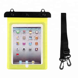 Custodia impermeabile universale in PVC per cellulare OEM con cordino - Product Image 3