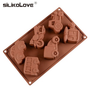 Molde de silicona con forma de <span class=keywords><strong>coche</strong></span> de dibujos animados de 6 cavidades, molde para hornear galletas, gelatina helada, artesanía de azúcar, <span class=keywords><strong>Fondant</strong></span>, herramientas de decoración de pasteles - Product Image 1