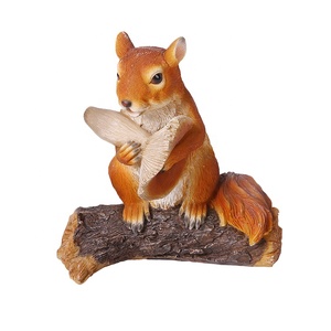 Xiamen producción personalizada arte vivo de las Artes de <span class=keywords><strong>la</strong></span> resina animales ardilla figuras arte - Product Image 2