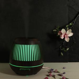 Diffuseur d'huiles essentielles à réglage de l'heure du fabricant à distance, diffuseur de grain de bois foncé de 400ml avec des options de minuterie fantastiques - Product Image 4