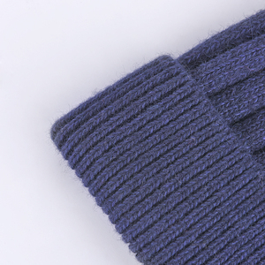 Faux Fur Pom invierno moda caliente manguito de punto azul marino gorro - Product Image 4