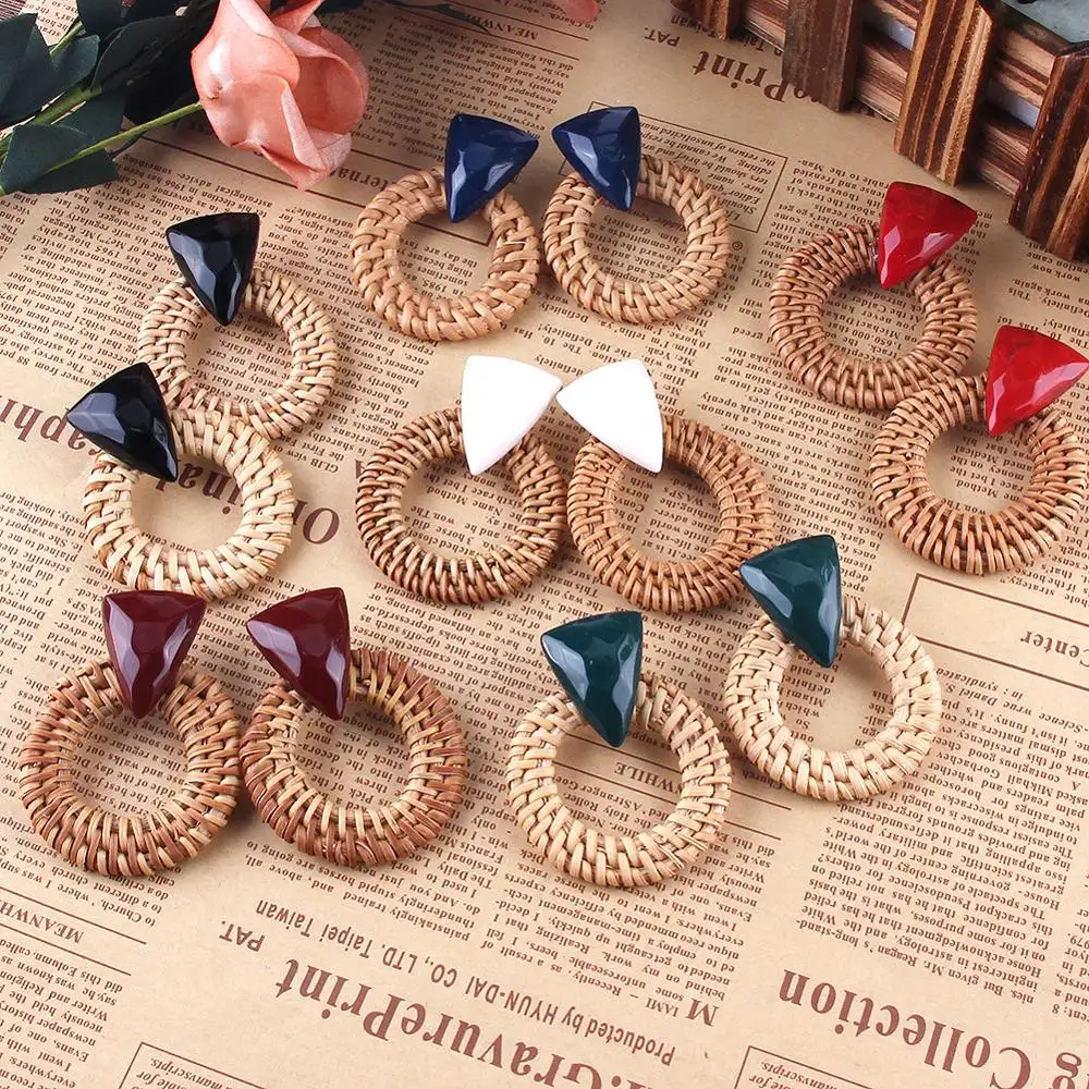 Artilady 2022 orecchini a cerchio in bambù intrecciati a mano in legno di moda orecchini in rattan coreano per regalo di compleanno per donna
