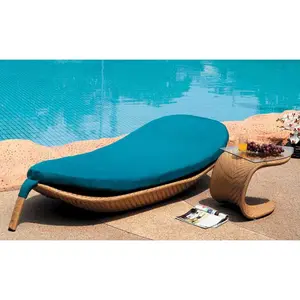 Loisirs de plein air en forme de feuille chaise longue