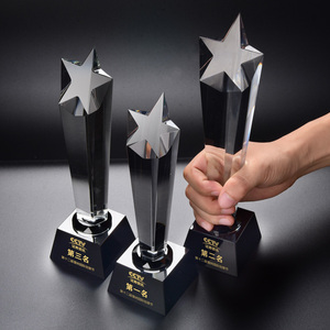 K9 Crystal Craft alta calidad forma de estrella trofeo de cristal al por mayor personalizado cristal estrella Premio trofeo para eventos deportivos - Product Image 2