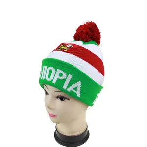 Personalizado logotipo do jacquard da listra bebê slouchy longo chapéu de pele bola gorro pom pom vermelho com corda boo fábrica