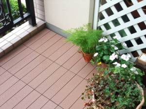 4-way incastro Anti-Slip FAI DA TE Pavimenti per Esterni WPC Decking Piastrelle