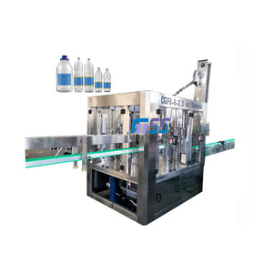 Máquina de llenado de agua mineral 3 en 1 Monblock completamente automática para botellas de plástico/vidrio Control PLC Acero inoxidable Alto - Product Image 1