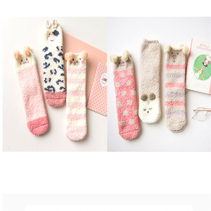 Wholesale coral fleece <strong>custom</strong> <strong>warm</strong> <strong>fuzzy</strong> <strong>socks</strong> and soft women <strong>socks</strong> disposable snagging resistance - Product Image 2