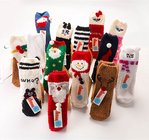 Nouvelles chaussettes d'hiver mignonnes en fourrure d'animaux, boîte cadeau, chaussettes de Noël unisexes amusantes et moelleuses en 3D - Product Image 3