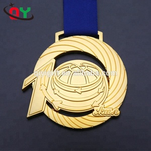 Förderung Billige Kundenspezifische Sterben Getroffenes Metall Sport Fußball Schlüssel Medaille kleiderbügel display - Product Image 4