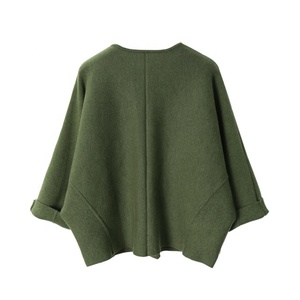 Prendas de punto de manga de murciélago con cuello en V simples personalizadas, <span class=keywords><strong>pantalones</strong></span> de pierna ancha holgados informales, Traje de dos piezas de punto, conjuntos de suéter para mujer - Product Image 3