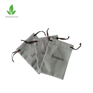 Fabbrica direttamente personalizzare fabbricazione piccolo cordoncino di Cotone poliestere sacchetto del regalo per la vigilanza dei monili regali