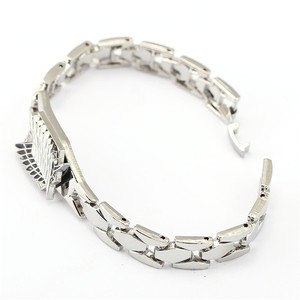 <span class=keywords><strong>Bracelet</strong></span> en acier couleur acier avec inscription « Ailes de la liberté » du Corps d'exploration de l'Attaque des Titans, vente en gros - Product Image 2