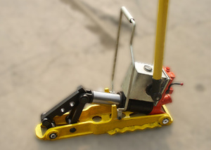 Aligneur <span class=keywords><strong>de</strong></span> voies ferrées hydraulique YB-200 20T pour <span class=keywords><strong>l</strong></span>'entretien des chemins <span class=keywords><strong>de</strong></span> fer - Product Image 4