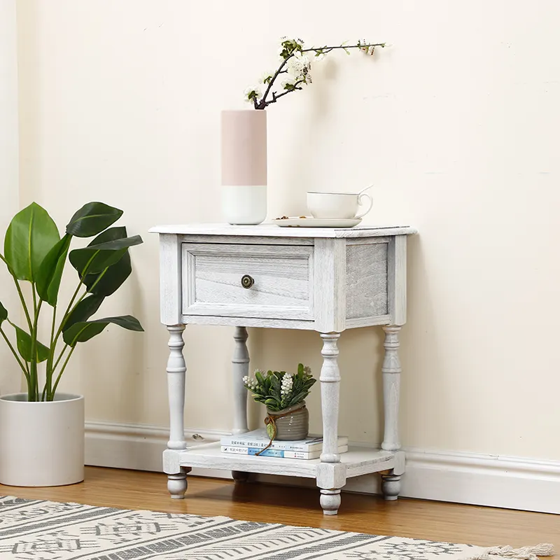 Vieux blanc rétro petite table de chevet en bois