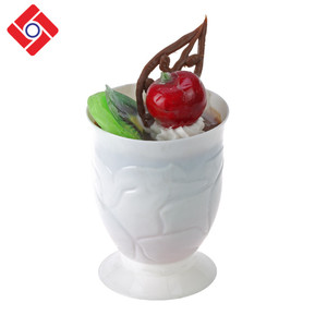 Articles <span class=keywords><strong>de</strong></span> fête <span class=keywords><strong>Blanc</strong></span> Ronde Mini 150 ml Sundae Dessert <span class=keywords><strong>Champagne</strong></span> Tasse, En Plastique Contenant <span class=keywords><strong>De</strong></span> Crème Glacée - Product Image 1