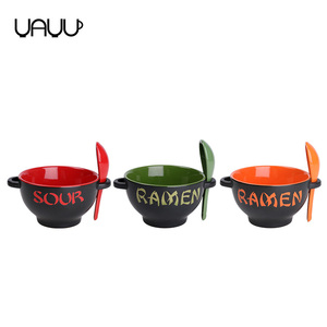 superficie doppio manico lungo di stampa personalizzata in ceramica ramen ciotola con il cucchiaio - Product Image 1