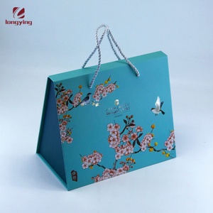 Boite en carton de luxe avec logo personnalisé, nouveau, en forme de triangle, pour emballage de boîte-cadeau de rose, livraison gratuite - Product Image 3