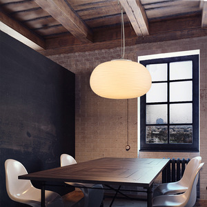 Lampe suspendue en verre soufflé rond blanc artisanal JYLIGHTING à vendre - Product Image 4