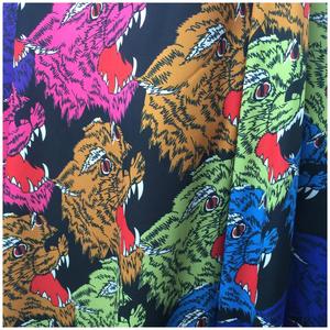 Vải in kỹ thuật số họa tiết động vật chất liệu len dobby chiffon xuất xưởng dành cho may mặc - Product Image 4
