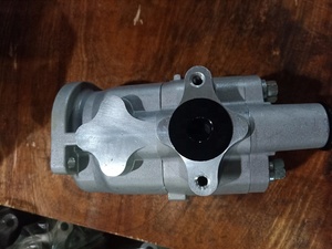 ผลิตปั๊มเกียร์คุณภาพสูง 34070-36400 สำหรับรถแทรกเตอร์ L4708DT - Product Image 2
