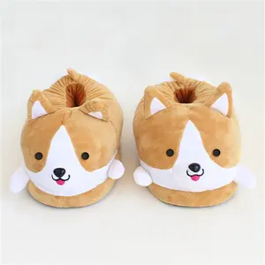 Maison d'hiver confortable et bon marché intérieur personnage de dessin animé mignon peluche Corgi chien pantoufles en peluche pour enfants animal de dessin animé