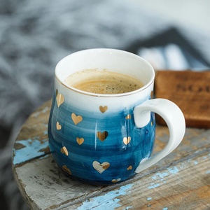 Regalo promocional impreso personalizado <span class=keywords><strong>en</strong></span> forma de corazón de calcomanías de recuerdo de taza de café de cerámica con logo - Product Image 1