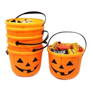 Halloween <span class=keywords><strong>trick</strong></span> <span class=keywords><strong>or</strong></span> <span class=keywords><strong>treat</strong></span> bucket Jack <span class=keywords><strong>O</strong></span> Lantern sweet treats with handle - Product Image 1