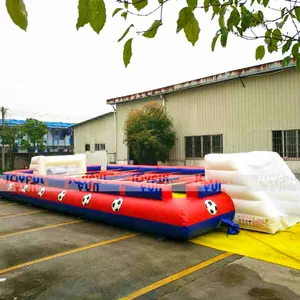 Campo de juegos de fútbol divertido inflable de mesa humana caliente