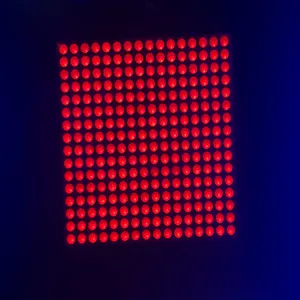 مصفوفة منقطة بأبعاد 40×40 ملم ومصفوفة بأضواء ليد 16×16 بقطر إضاءة 1.8 ملم بلونين