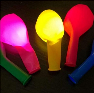 La ciudad de la fiesta de látex blanco luminoso led linterna globo de aire con palo - Product Image 1