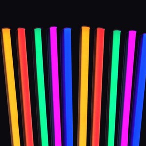 Lampu Pagar Pembatas <span class=keywords><strong>LED</strong></span> RGB <span class=keywords><strong>1200Mm</strong></span> 1500Mm, Lampu Tabung Dekorasi Kelab Malam <span class=keywords><strong>LED</strong></span> DJ Dalam Ruangan Luar Ruangan IP65