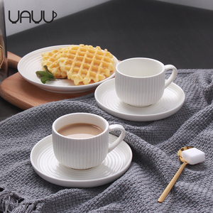 Venta caliente de porcelana blanca pequeña taza de café de cerámica y platillo conjuntos con <span class=keywords><strong>logo</strong></span> - Product Image 1