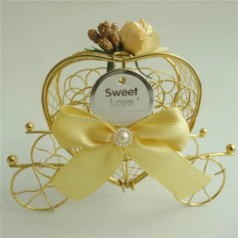 Wedding Gift Gold Heart Metal Carriage Candy Box