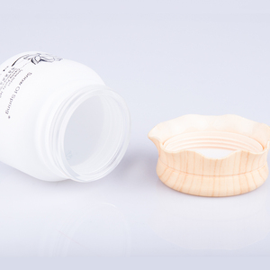 Los proveedores de China 100 mL blanco mate botella de vidrio con tapa de madera botella de vidrio cosmético - Product Image 3