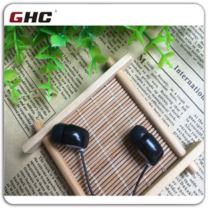 Destacada portátil kz en la oreja del auricular con micrófono y funda de silicona - Product Image 4