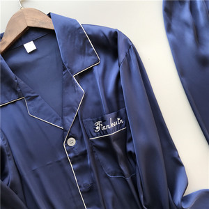 Personale Su Misura marchio del ricamo di nuovo del progettista di colore solido pulsante man giù pj <span class=keywords><strong>set</strong></span> manica lunga in raso di seta Degli Indumenti Da Notte pigiama <span class=keywords><strong>set</strong></span> - Product Image 2