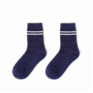 Européenne Populaire <span class=keywords><strong>treillis</strong></span> impression respirant Mode Personnalisé Coton Hommes Chaussettes - Product Image 4