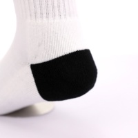 Chaussettes blanches en polyester vierges en gros, motifs personnalisés, chaussettes bon marché en vrac pour l'impression