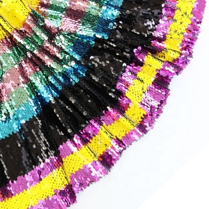 2024, tela de lentejuelas de escamas de pescado de poliéster 100% hecha a medida, bordado de rayas multicolor, bolsas de coches antiestáticas reversibles para niñas - Product Image 4
