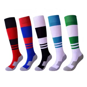 Vente en gros Chaussettes de compression respirantes pour enfants pour le football Chaussettes rayées pour enfants