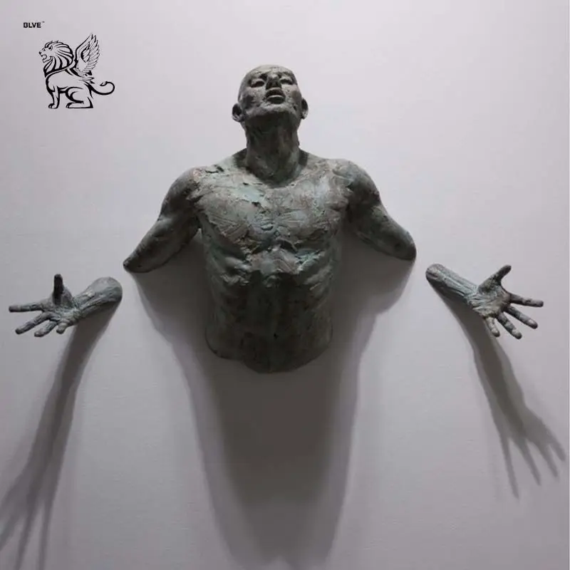 Indoor fiberglass life größe art deco bronze mann wand skulptur statue matteo pugliese skulptur für verkauf BSG-276