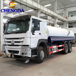 Sinotruk howo 6x4 371HP 20m3 acqua nebulizzata bowser cisterna sprinkler camion cisterna per la vendita in kenya