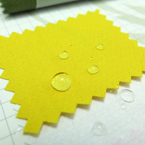 Tissu de veste imperméable en taffetas 100% polyester enduit de PVC Ripstop en stock pour filles, activités de plein air, montagne, travail, jouets - Product Image 3