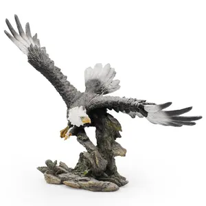 High-end custom home office decoration beautiful eagle lifelike resin eagle figurine