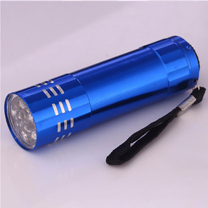 Gantungan kunci baterai 3A Logo kustom, Senter <span class=keywords><strong>Led</strong></span> Mini dapat diisi ulang untuk luar ruangan - Product Image 4