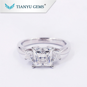 14 K/18 k Blanco/oro amarillo 1 carat forever one DEF vvs diamante sintético moissanite compromiso precio del anillo - Product Image 1